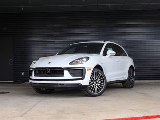 Certified 2025 Porsche Macan video 1