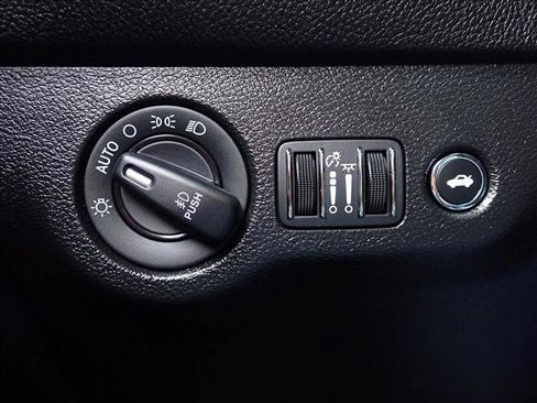 Used 2020 Dodge Challenger GT w/ Blacktop Package AWD/4WD image 21