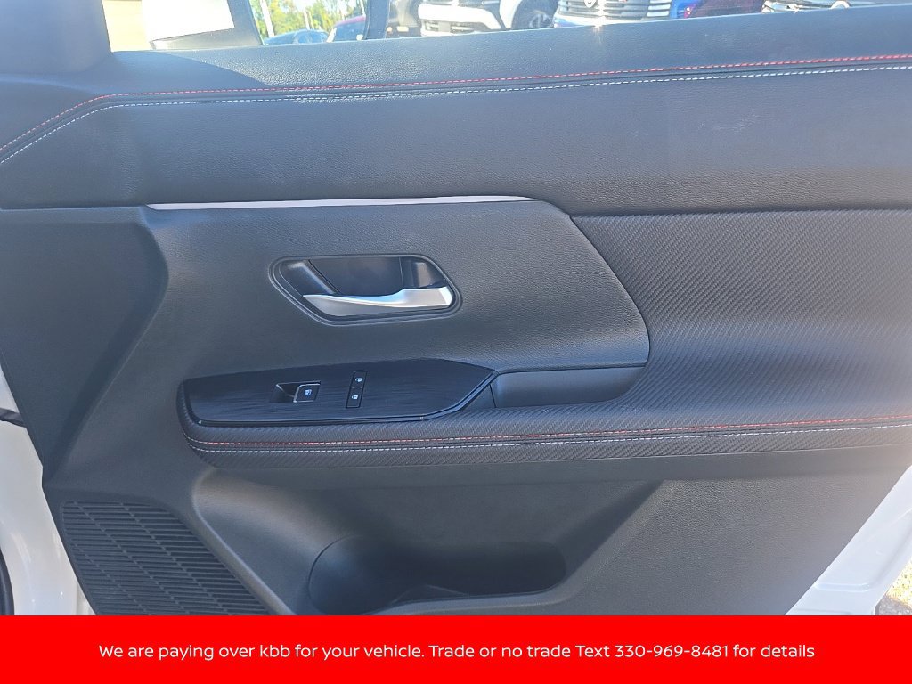 Certified 2025 Nissan Kicks SR AWD/4WD image 21