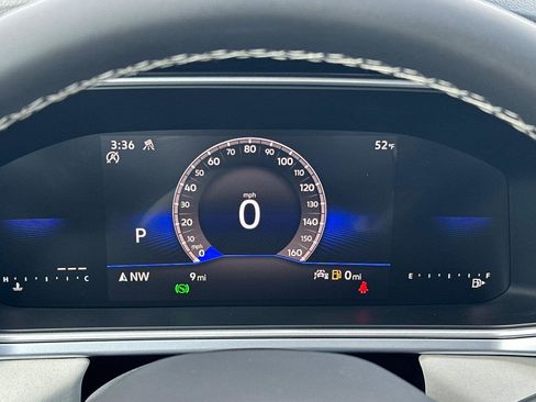 New 2026 Volkswagen Taos SE image 23