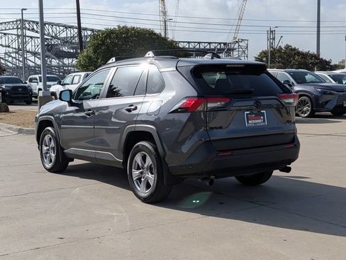 Used 2025 Toyota RAV4 XLE w/ Convenience Package FWD image 9