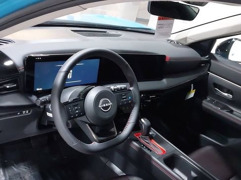 New 2026 Nissan Kicks SR w/ Illumination Package AWD/4WD image 19