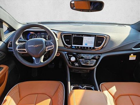 New 2026 Chrysler Pacifica Pinnacle FWD image 11