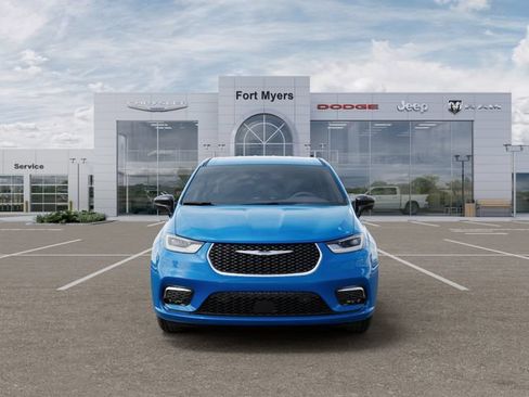New 2026 Chrysler Pacifica Select FWD image 6