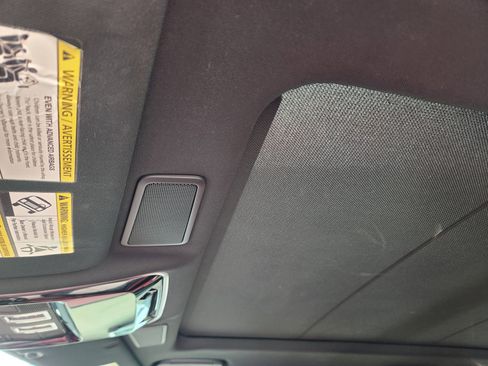 Used 2019 Land Rover Range Rover Sport SVR image 25