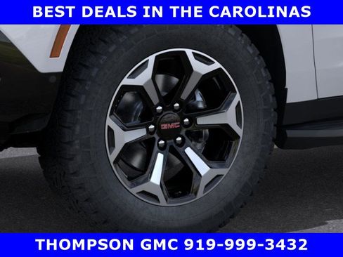 New 2026 GMC Yukon AT4 AWD/4WD image 9