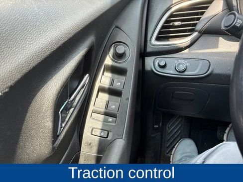 Used 2017 Chevrolet Trax LT w/ LT Convenience Package FWD image 15