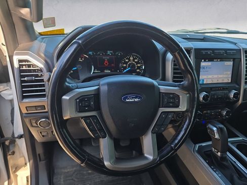 Used 2018 Ford F150 Platinum w/ Equipment Group 701A Luxury AWD/4WD image 12
