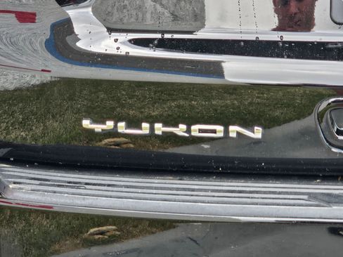 Used 2023 GMC Yukon Denali RWD image 30