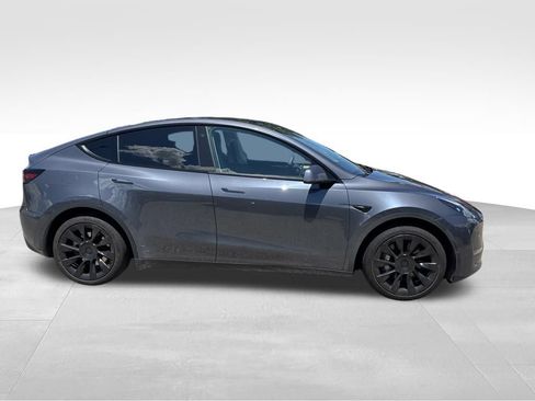 Used 2023 Tesla Model Y Long Range AWD/4WD image 6