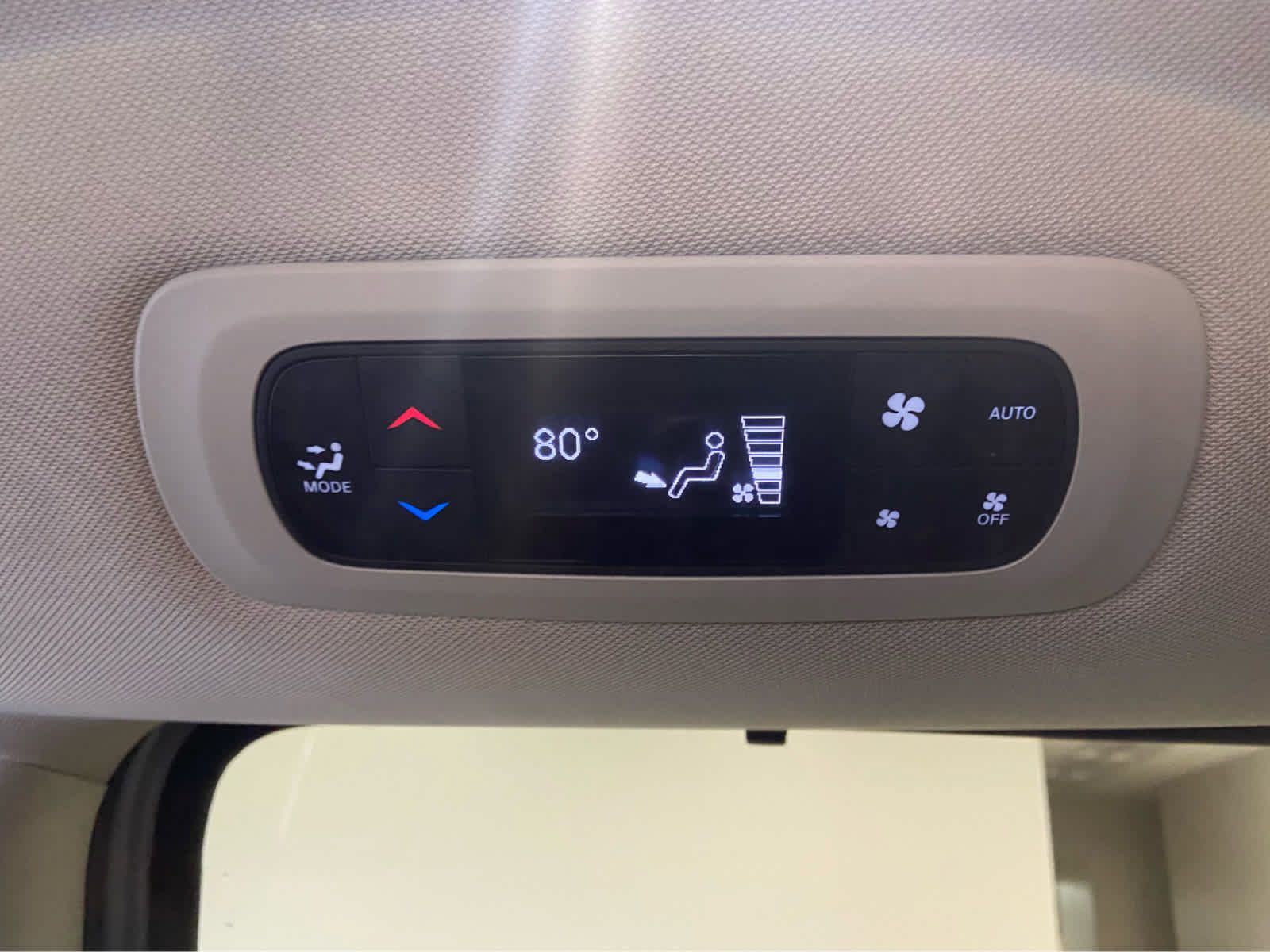 Used 2024 Chrysler Pacifica Touring-L FWD image 19