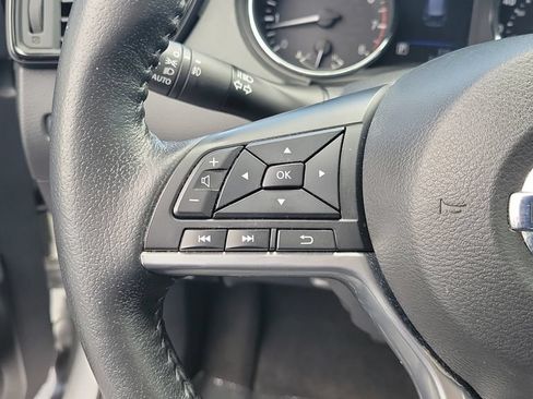 Used 2020 Nissan Rogue SL FWD image 20