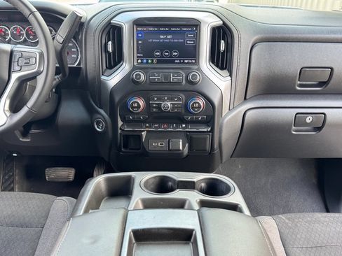 Used 2019 Chevrolet Silverado 1500 LT w/ All-Star Edition AWD/4WD image 3