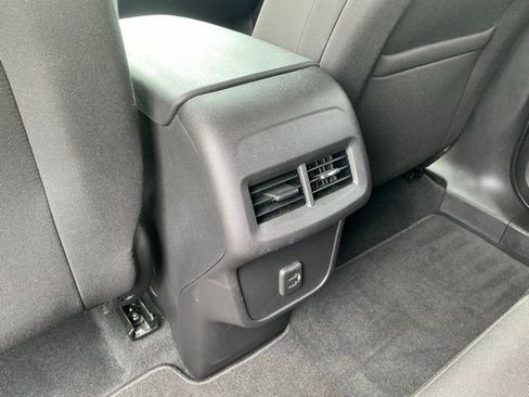 Used 2023 Chevrolet Equinox LT AWD/4WD image 34
