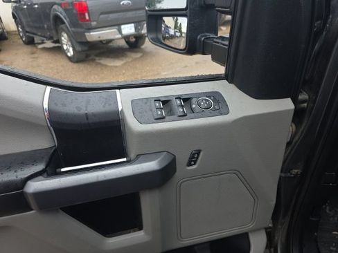 Used 2018 Ford F150 XLT w/ Trailer Tow Package AWD/4WD image 17