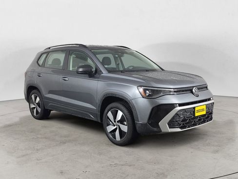 Used 2025 Volkswagen Taos S AWD/4WD image 7