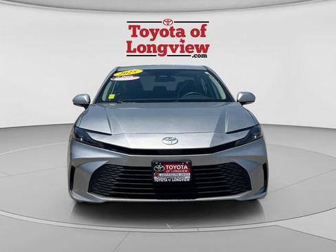 Used 2025 Toyota Camry LE FWD image 9