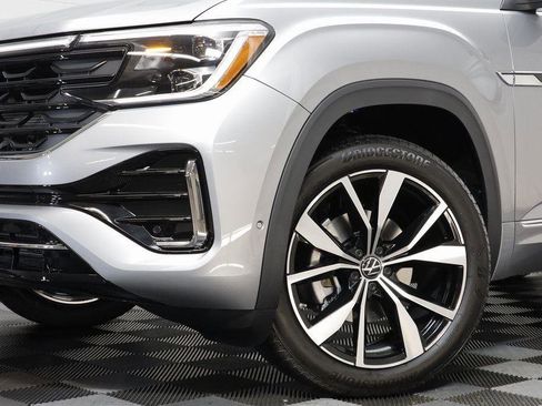 New 2026 Volkswagen Atlas SEL Premium R-Line image 3