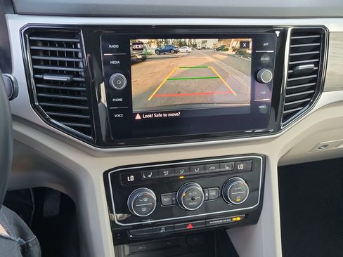 Used 2022 Volkswagen Atlas SE image 12