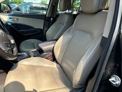 Used 2019 Hyundai Santa Fe XL SE w/ SE Premium Package 02 FWD image 9