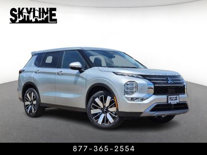 New 2025 Mitsubishi Outlander SE