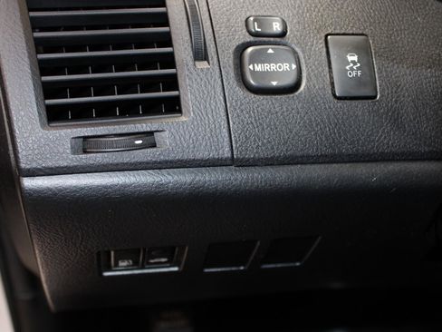 Used 2011 Toyota Avalon FWD image 15