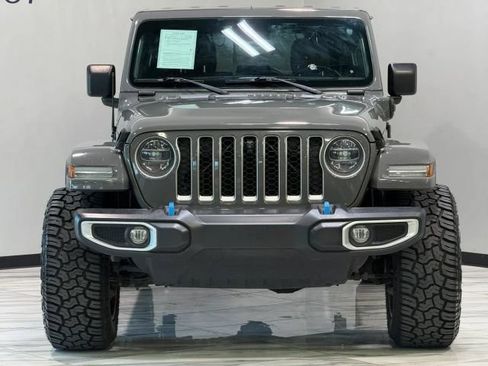 Used 2022 Jeep Wrangler Unlimited Sahara w/ Cold Weather Group AWD/4WD image 3