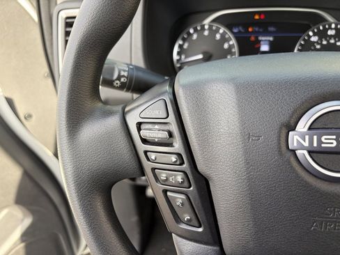 Used 2023 Nissan Frontier SV w/ Technology Package RWD image 25