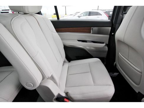 New 2026 Cadillac Vistiq Sport image 11