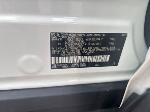 Used 2025 Toyota RAV4 XLE w/ Convenience Package AWD/4WD image 31