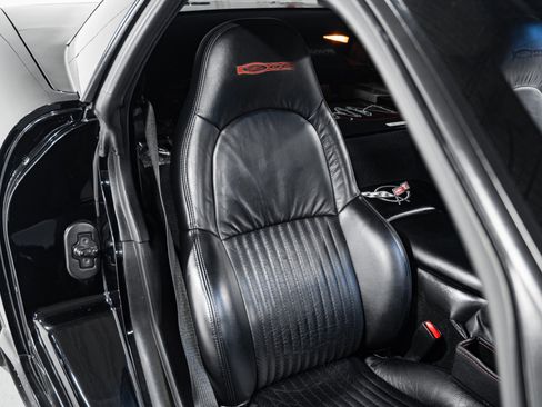 Used 2002 Chevrolet Corvette Z06 w/ Memory Pkg image 24