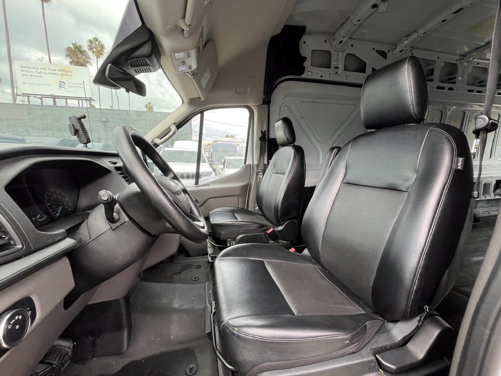 Used 2022 Ford E-Transit 148 High Roof Extended RWD image 11