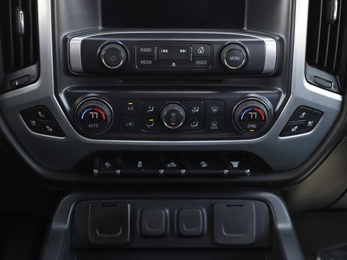 Used 2019 GMC Sierra 2500 SLT AWD/4WD image 17