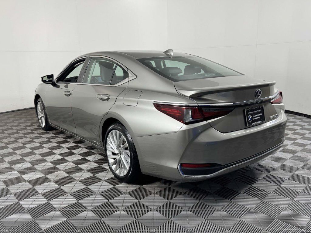 Used 2021 Lexus ES 300h w/ Accessory Package 2 FWD image 8