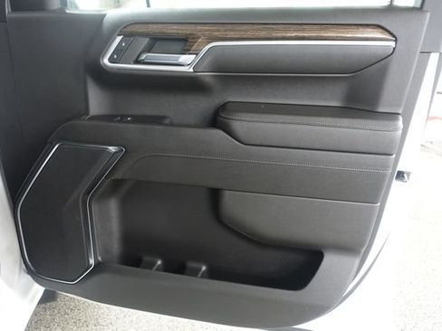 Used 2023 GMC Sierra 1500 SLE AWD/4WD image 25