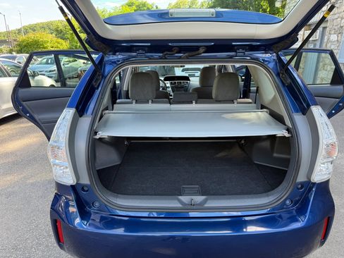 Used 2012 Toyota Prius V Three FWD image 22