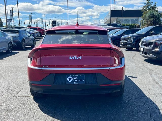 Certified 2024 Kia EV6 Light AWD/4WD image 10