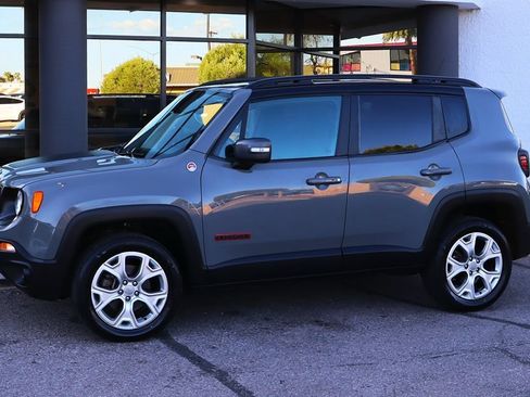 Used 2021 Jeep Renegade Trailhawk w/ Sun & Sound Group AWD/4WD image 6