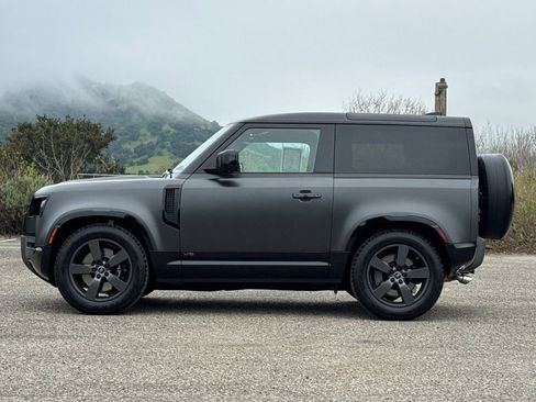 Used 2023 Land Rover Defender 90 V8 AWD/4WD image 7