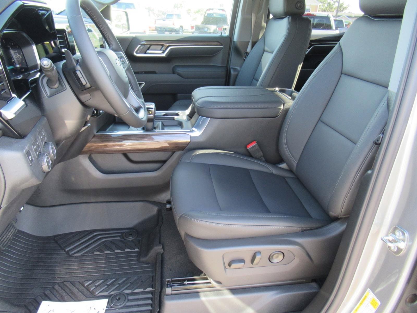 New 2026 Chevrolet Silverado 1500 RST w/ RST All Star Premium Package AWD/4WD image 17