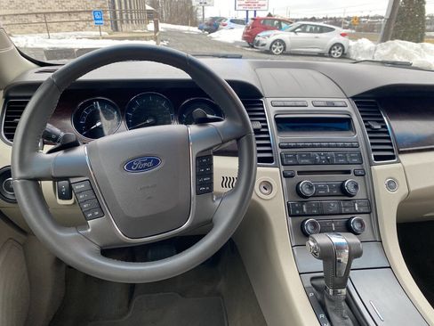 Used 2012 Ford Taurus SEL image 24