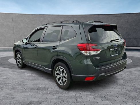 Used 2023 Subaru Forester Premium AWD/4WD image 7