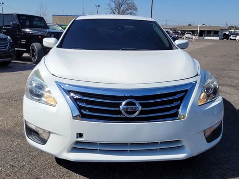 Used 2015 Nissan Altima 2.5 S w/ Power Driver Seat Package image 9