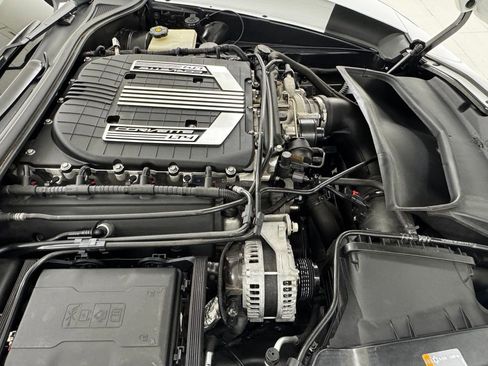 Used 2015 Chevrolet Corvette Z06 w/ 3LZ Preferred Equipment Group image 37