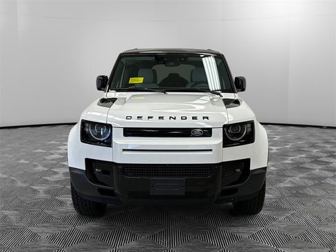 New 2026 Land Rover Defender 110 S image 8