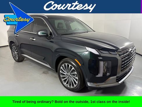 Used 2025 Hyundai Palisade Calligraphy image 1