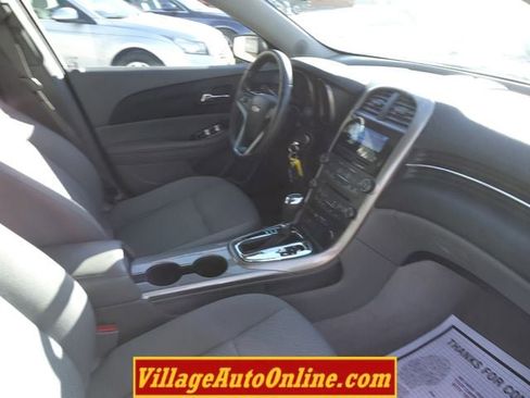 Used 2013 Chevrolet Malibu LS image 29