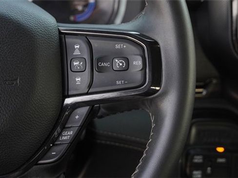 Used 2024 RAM 2500 Limited image 26