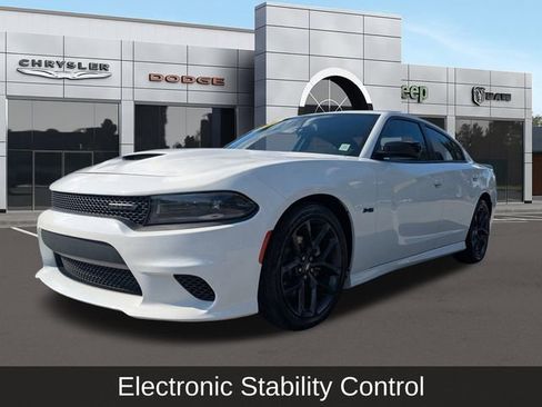 Used 2023 Dodge Charger R/T w/ Blacktop Package image 8