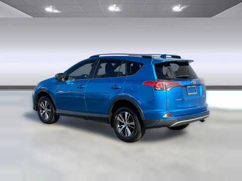 Used 2017 Toyota RAV4 XLE image 3